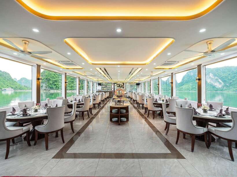 Hanoi: Halong Bay Day Tour with 5-star Cruise & Transfer - Titop Island for swimming or the summit view