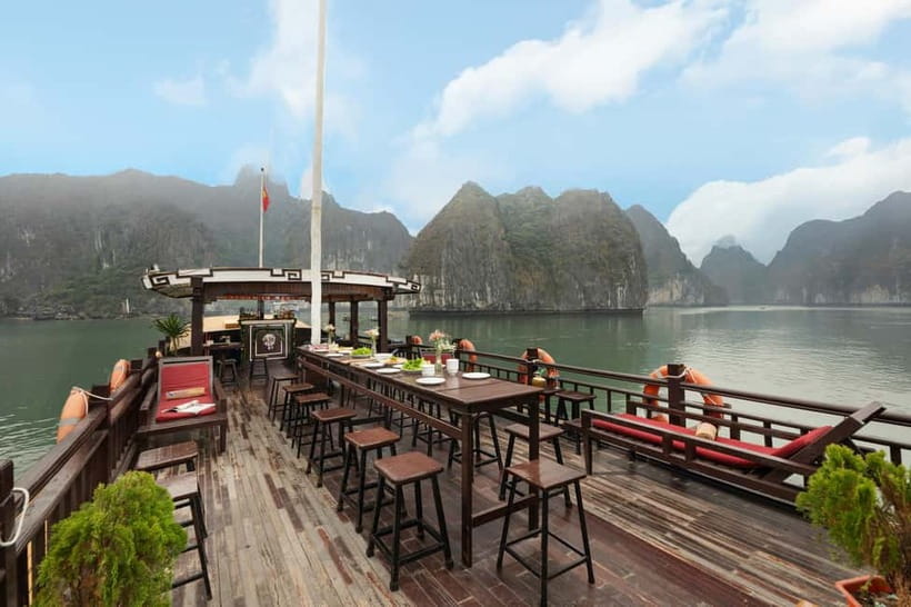 Hanoi: Lan Ha Bay Boat Tour - Lunch, Beach, Kayaking - Kayaking through Dark and Bright Caves