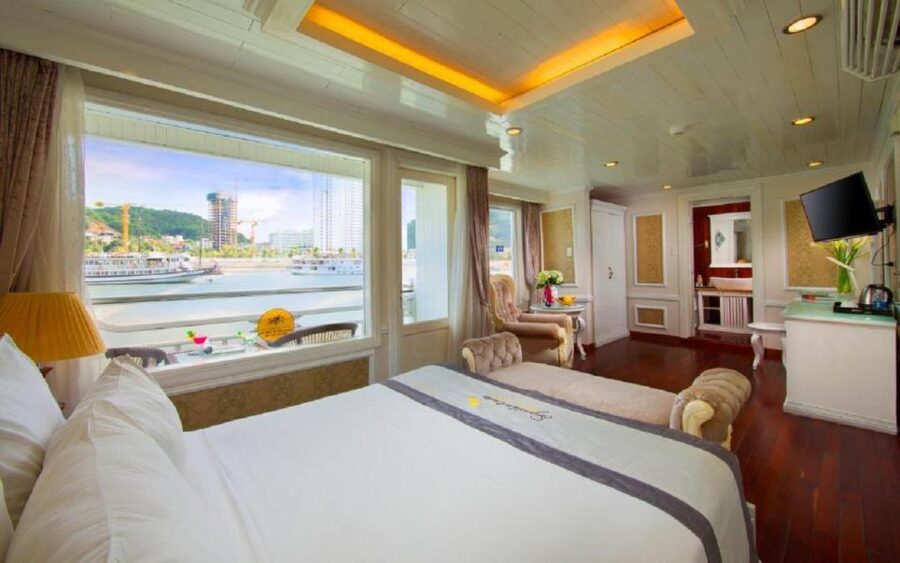 Hanoi/Ninh Binh:3 Day 2 Night Bai Tu Long Bay Luxury Junk - Cabins, service, and comfort on board