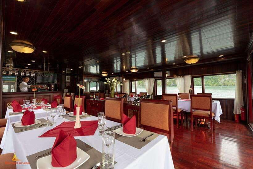 Hanoi: Overnight Ha Long Bay 2-Day 1-Night Cruise - Cabins, cruise categories, and the photo problem