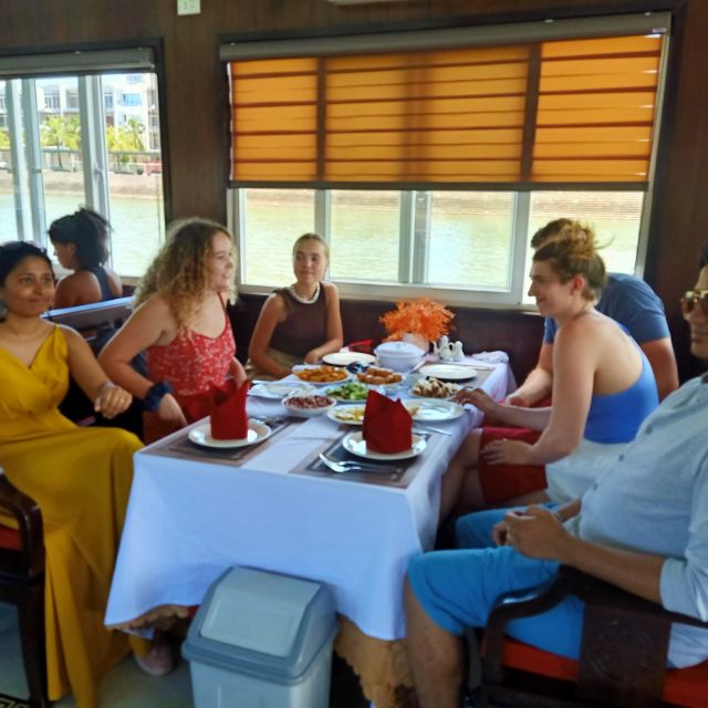 Hanoi: Roundtrip Halong Bay Islands, Caves, Kayaking & Lunch - The return cruise and evening drive to Hanoi