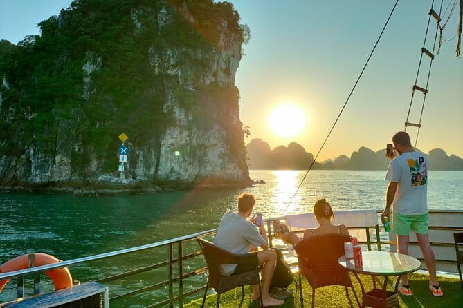 Hanoi to Halong Bay Limousine Bus Transfer - How to avoid the main problems