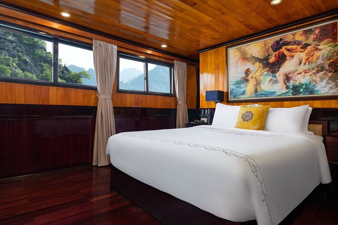 HERA CLASSIC Boutique Cruise Halong Bay 2 Days 1 Night Trip - Sunset drinks and a night aboard