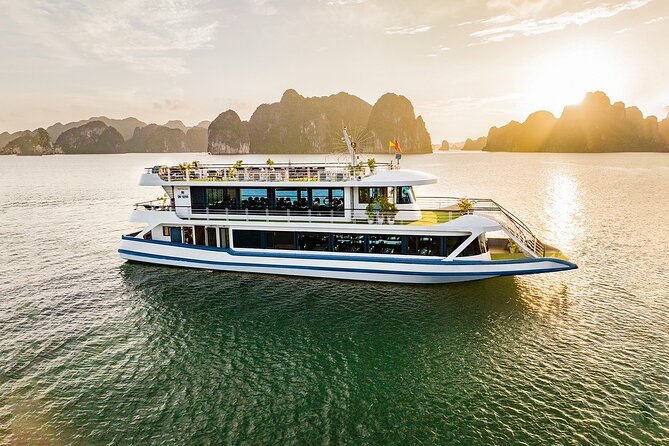 Hercules Grand Day Cruise Tour, Sung Sot Cave,Titop, Luon Cave - Key points at a glance