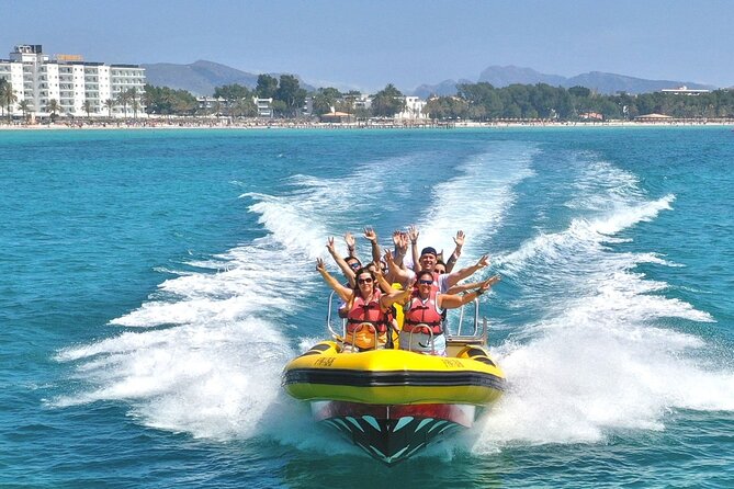 High-Speed Speedboat Adventure in the Bay of Alcudia - What the small group changes