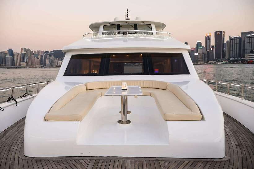 HK: Victoria Harbor Tour & Symphony of Lights (Free Drinks) - Stepping aboard the SKYLINE CRUISE yacht