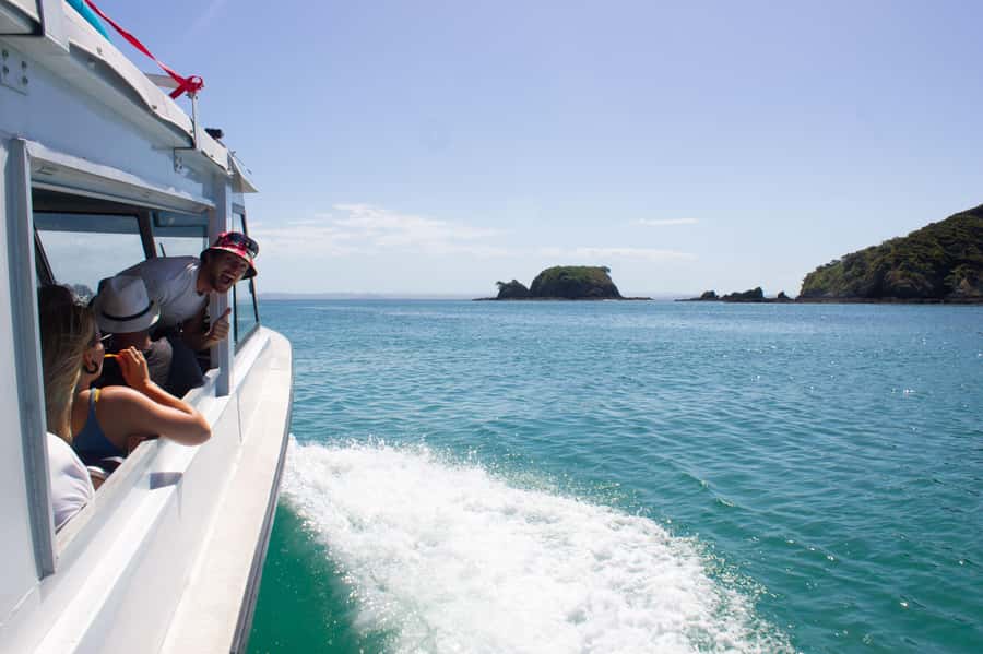 Hole in the Rock Tour & Bay of Islands Cruise - Food, Lunch, and What to Pack