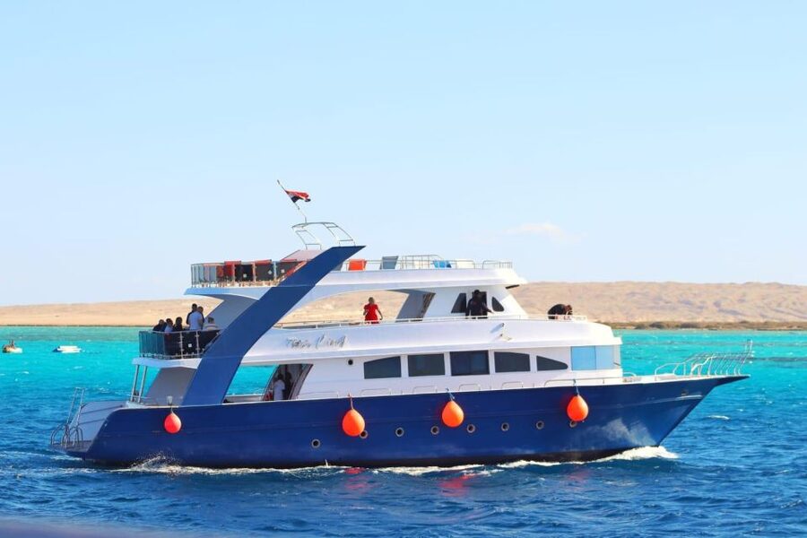 Hurghada: Elegance Yacht Cruise To Orange bay Island W lunch - Dolphins, music, and the social side of the trip