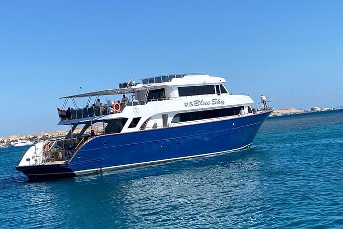 Hurghada: Luxury Cruise to Orange Bay & Hula Hula Island. - Sailing across the Red Sea