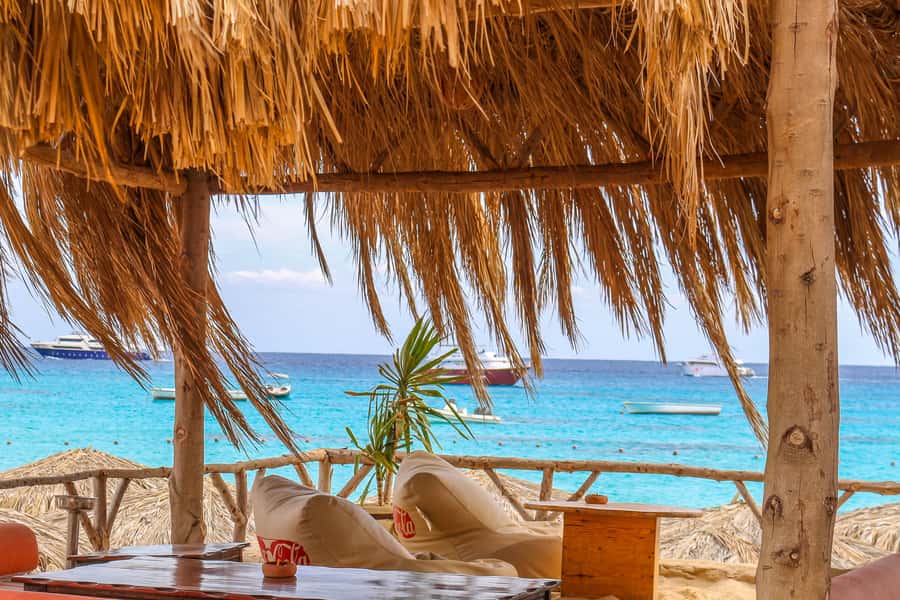 Hurghada: Luxury Cruise Trip to Orange Bay with Lunch - Lunch on the Red Sea, with plenty of choice