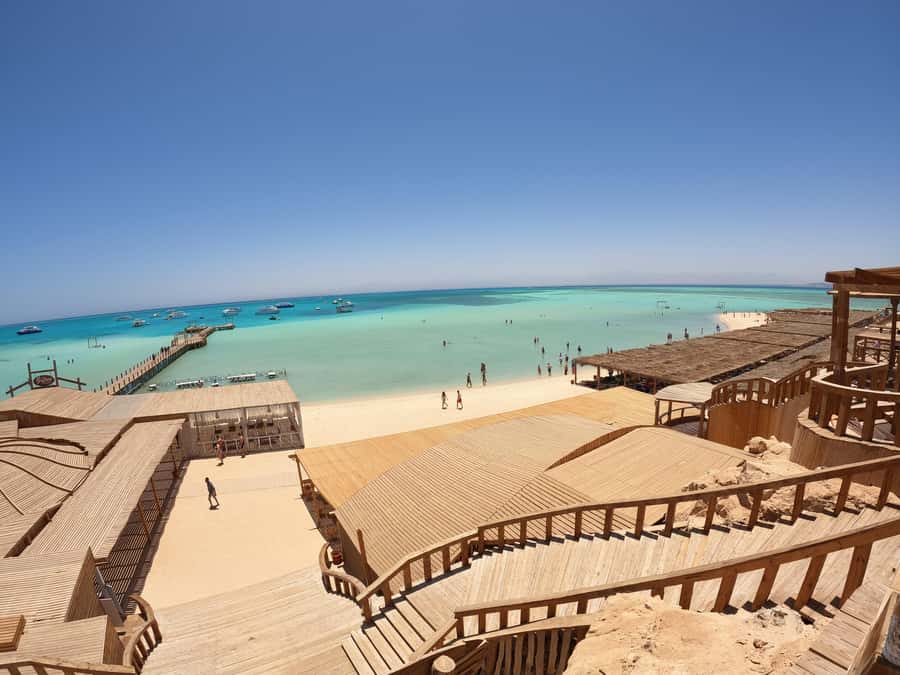 Hurghada: Luxury Cruise Trip to Orange Bay with Lunch - The first reef stop at Jazāir Jiftūn
