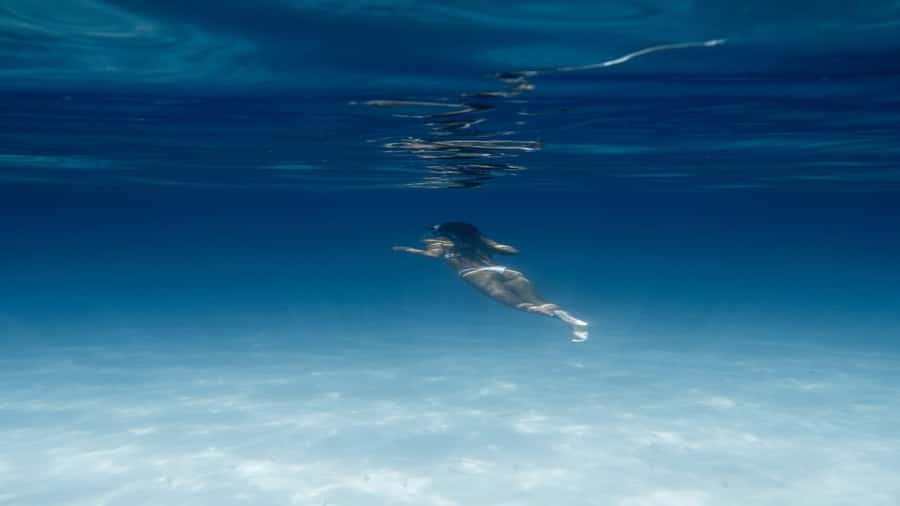 Hurghada: Royal Luxury VIP Cruise to Orange Bay with Lunch - Banana boat fun at Magawish Island