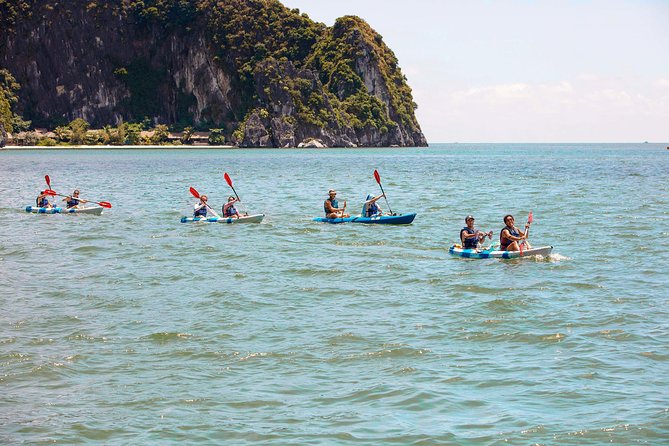 Kayaking at Lan Ha Bay - Lunch with the islands around you