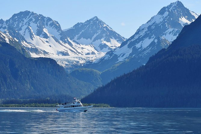Kenai Fjords and Resurrection Bay Half-Day Wildlife Cruise - What to wear for an Alaskan boat trip