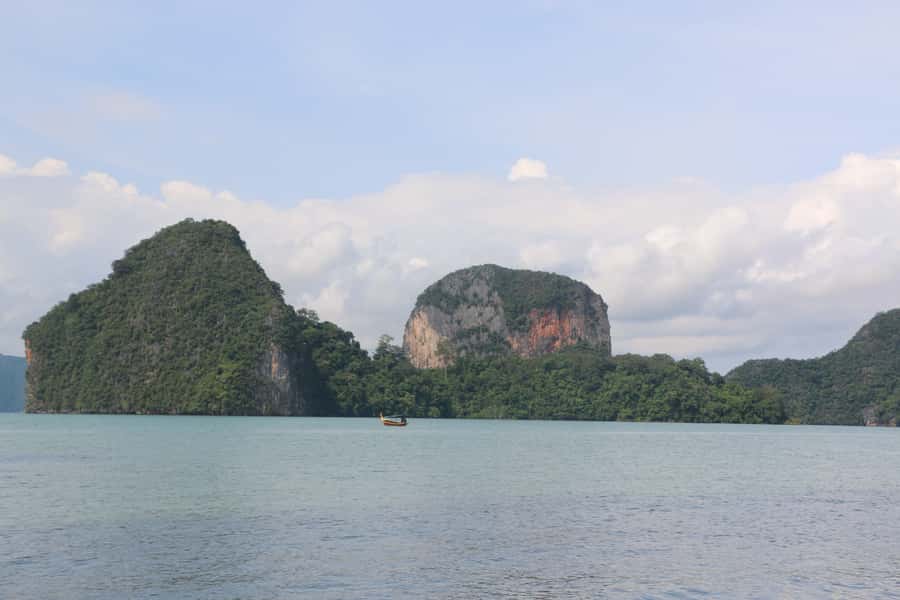 Khao Lak: Phang Nga Bay & James Bond Island by Longtail Boat - Lunch and local life at Koh Panyi