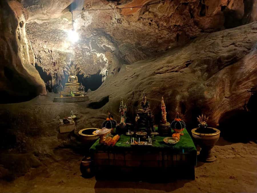 Khao Lak: Three Temples Tour in Phang Nga - What the guide adds to the experience