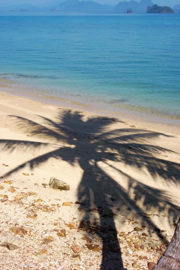 Khao Lak: Traditional boat to Phang Nga Bay and Hong Island - Key points at a glance