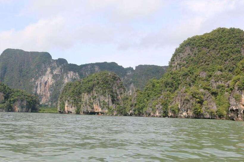 Khaolak: Phang Nga Bay, Tapu Island, and Panyi Village Tour - What to eat, carry, and wear