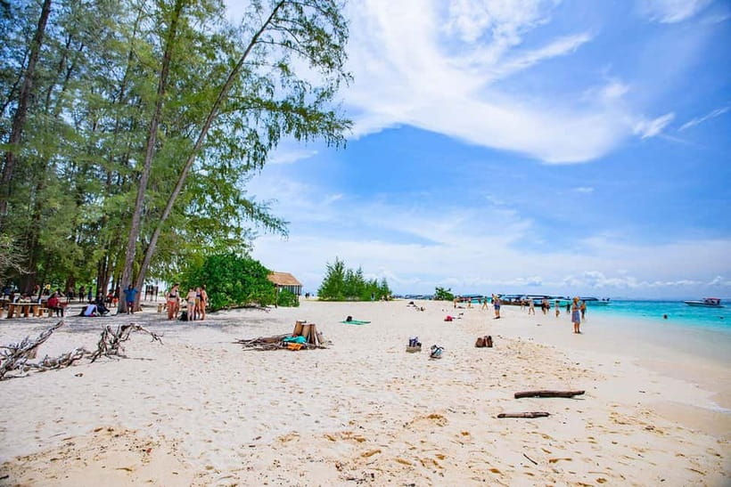Ko Lanta: Maya Bay & Phi Phi Islands Full-Day Speedboat Trip - Guide service and possible weak spots