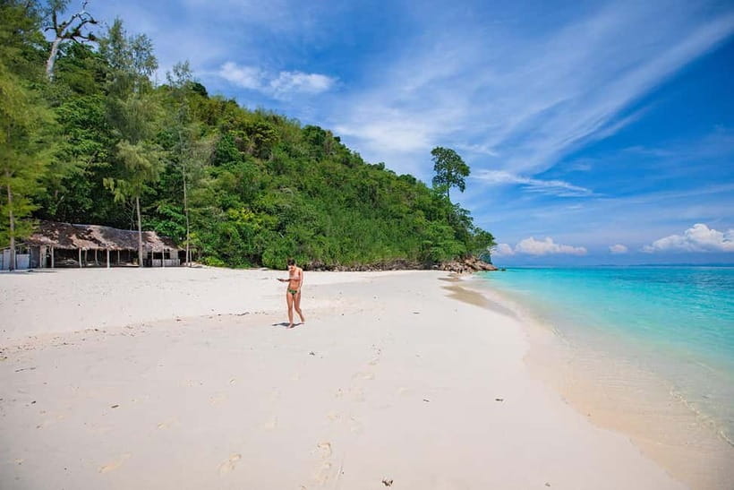 Ko Lanta: Maya Bay & Phi Phi Islands Full-Day Speedboat Trip - Speedboat comfort, weather, and timing