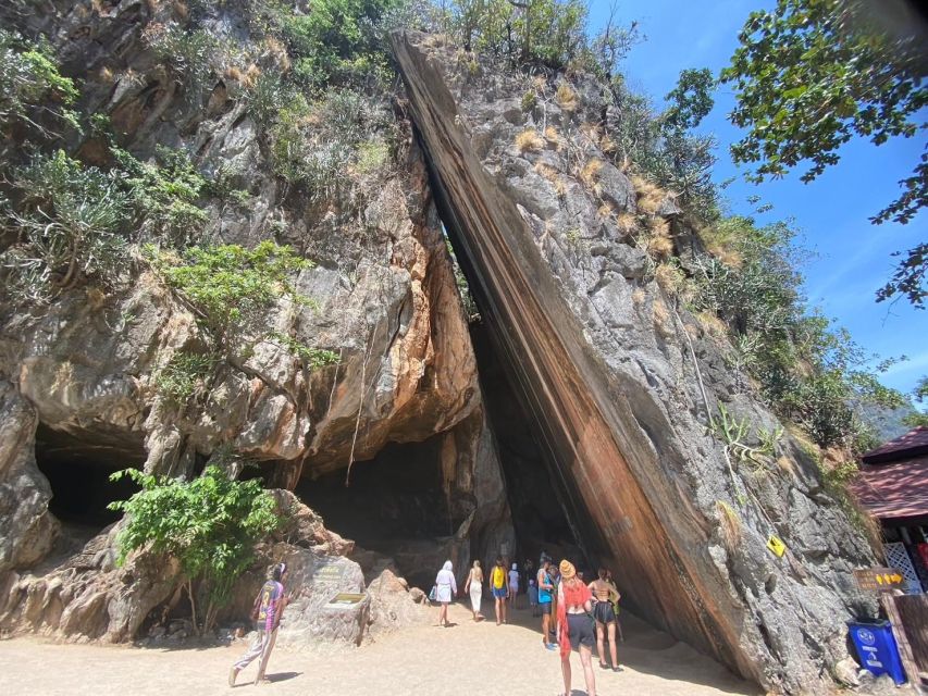 Ko Yao Noi: Phang Nga Bay Day Tour on a Long-Tail Boat - Koh Panyee shows life on the water
