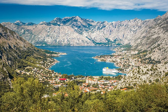 Kotor Red Semi-Submarine Tour: Underwater Cabin Family Adventure - Weather and mechanical changes