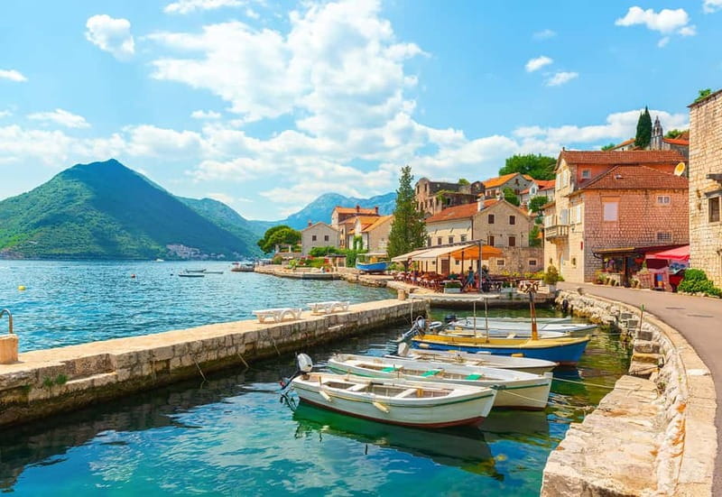 Kotor: Scenic Kotor Bay Highlights by Private Speedboat - Meeting the boat at City Park