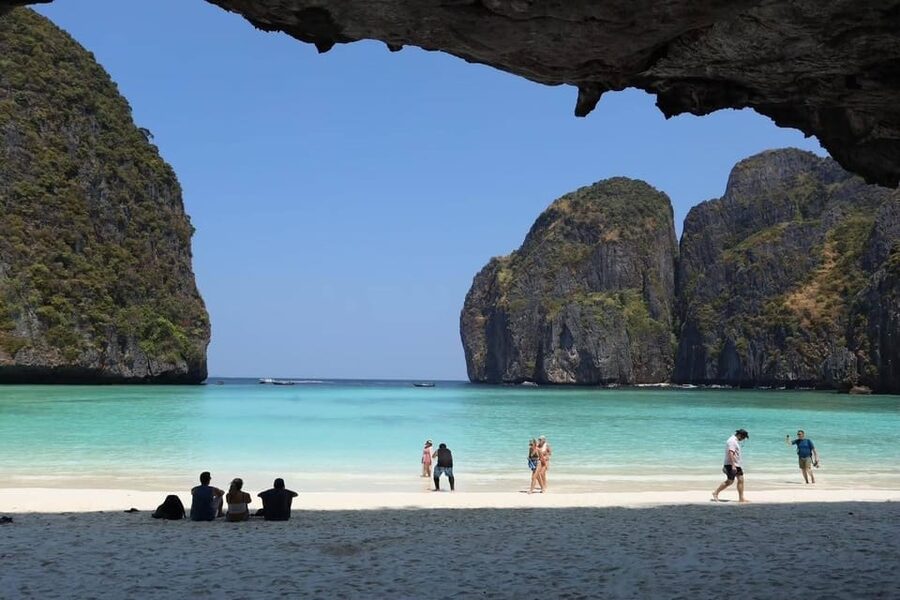 Krabi: Phi Phi Islands & Maya Bay Speedboat Tour with Lunch - Who should book this Phi Phi tour?
