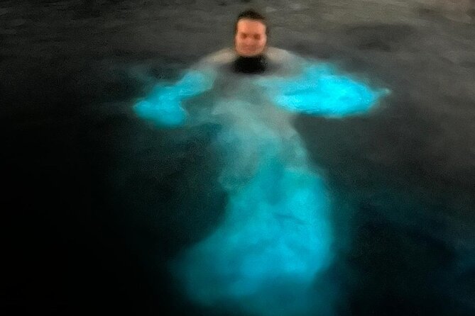 La Parguera Bio Bay Boat Ride and Swimming w/ San Juan Transport - The glowing water at La Parguera