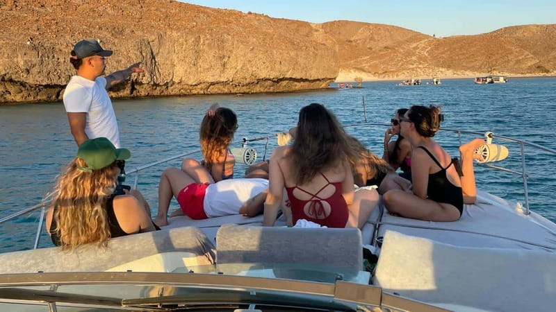 La Paz: Espiritu Santo Island and Balandra Bay Day Cruise - My call: a strong choice for a full private group