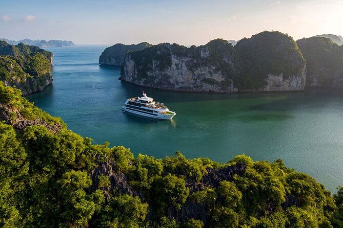 Lan Ha and Halong Bay 5 Star Cruise with Balcony - Key points at a glance