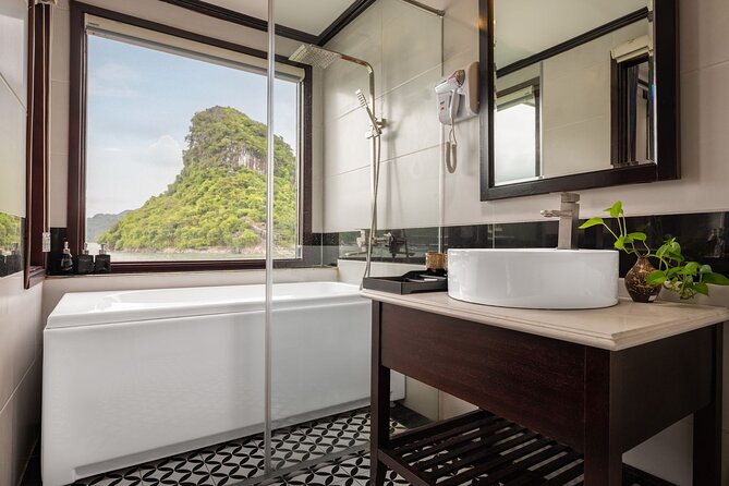Lan Ha and Halong Bay 5 Star Cruise with Balcony - A calm second morning in Lan Ha Bay