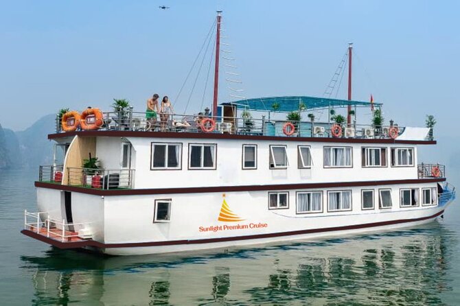Lan Ha bay Boutique cruise 3D/2N: Kayaking - Swimming & Biking Viet Hai villages - Day one: seafood, islands, and the first paddle