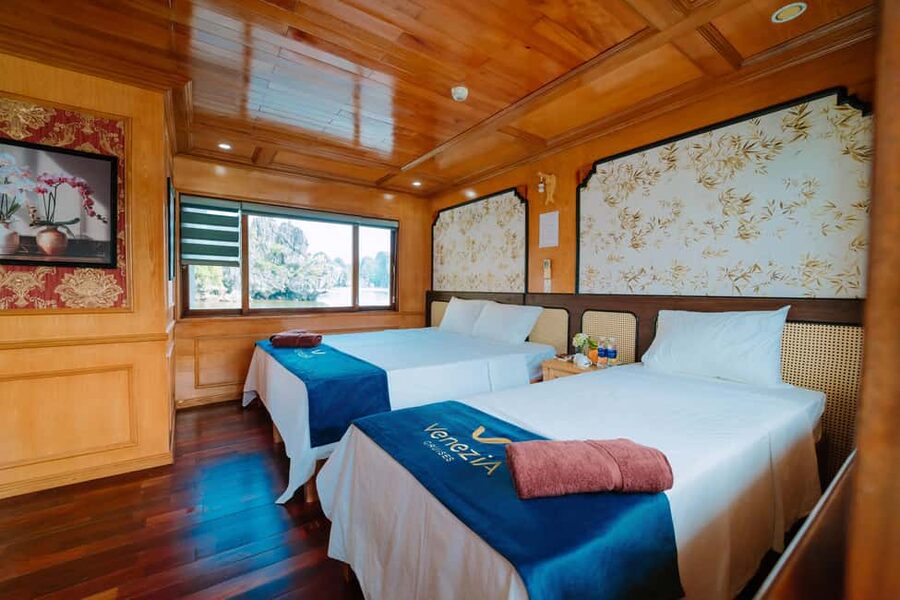 Lan Ha Bay boutique cruises with small group - Why Lan Ha Bay works better for a small cruise