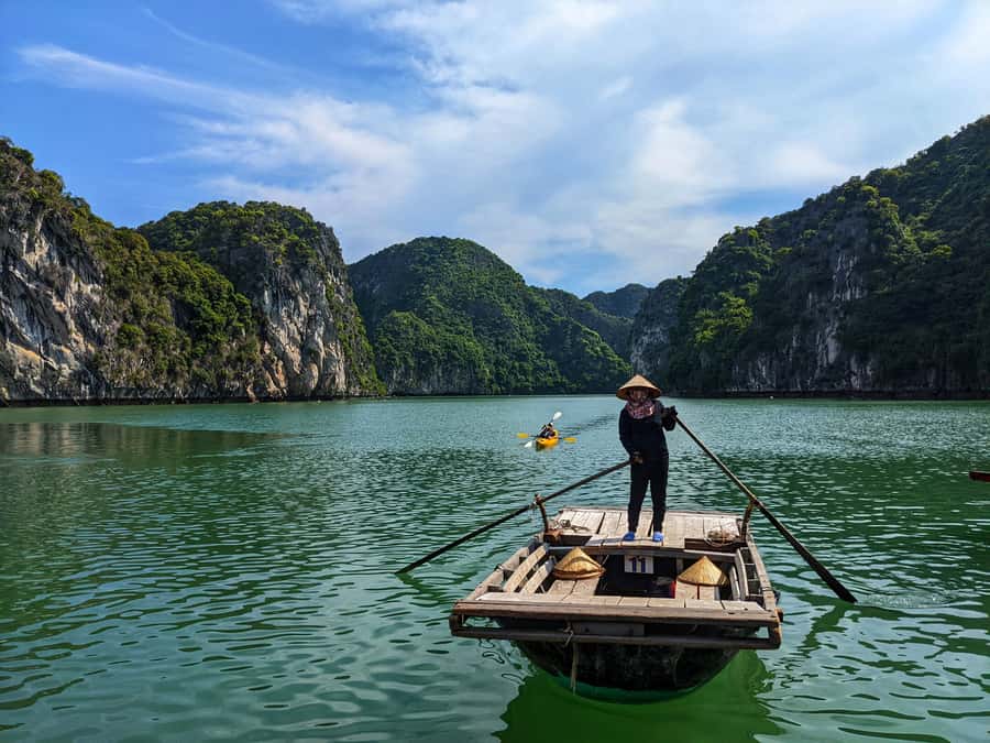 Lan Ha bay cruise and kayak (small group guaranteed) - Ba Trai Dao Beach and the afternoon water time