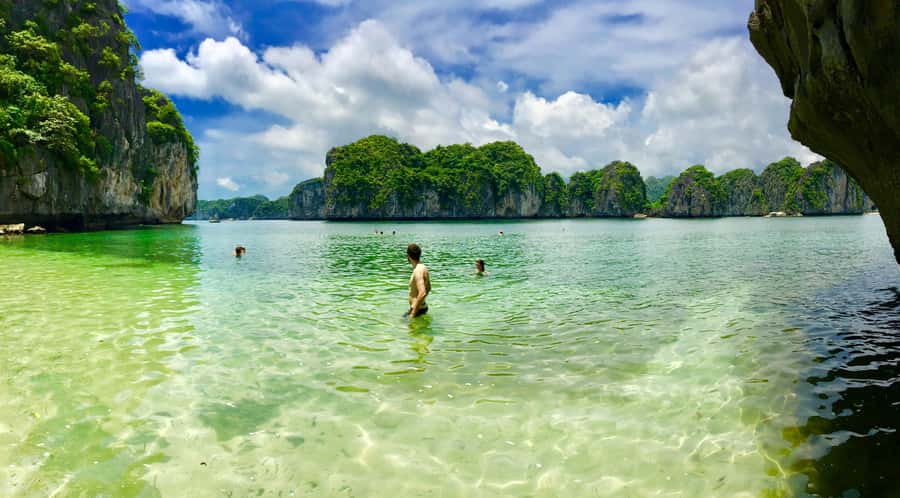 Lan Ha bay cruise and kayak (small group guaranteed) - Sunset on the return to Cat Ba