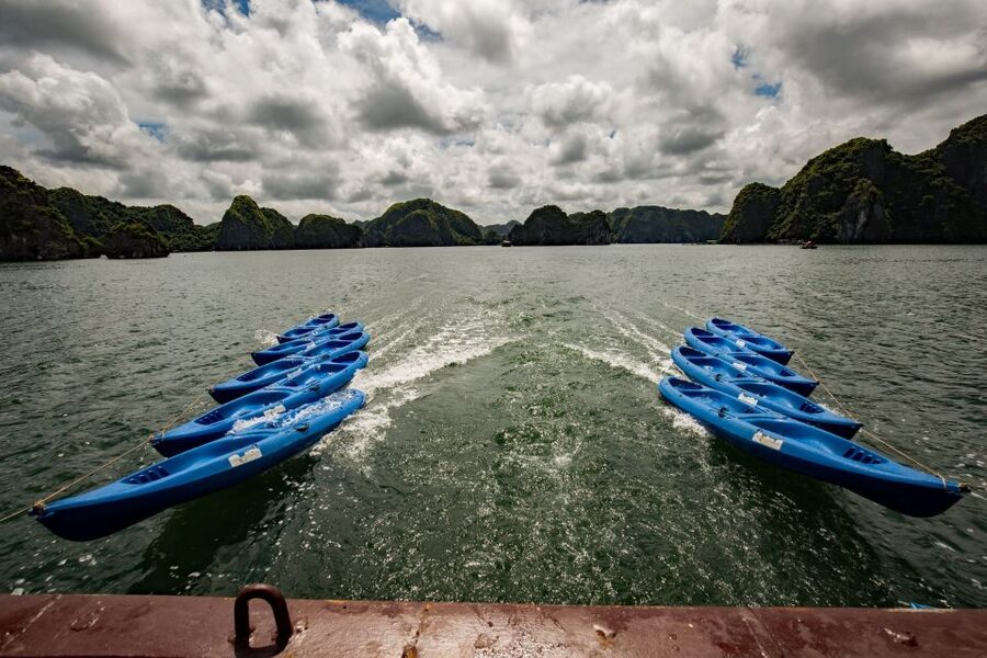 Lan Ha Bay: Kayaking and Cruise - Ba Trai Dao and the afternoon route