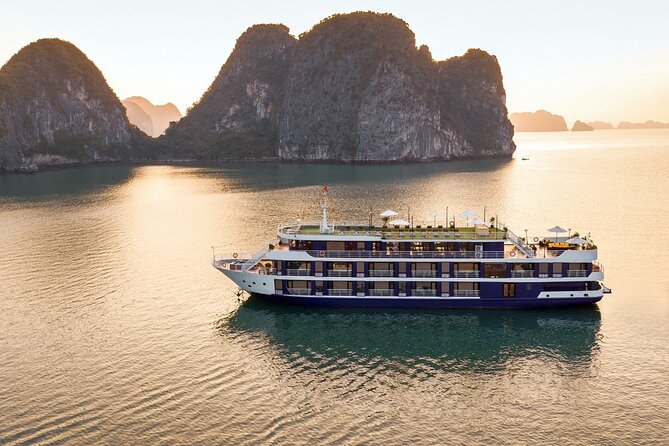 Lan Ha bay luxury cruise 2D/1N: Kayaking, jumping & swimming at pristine places - From Hanoi to the harbor