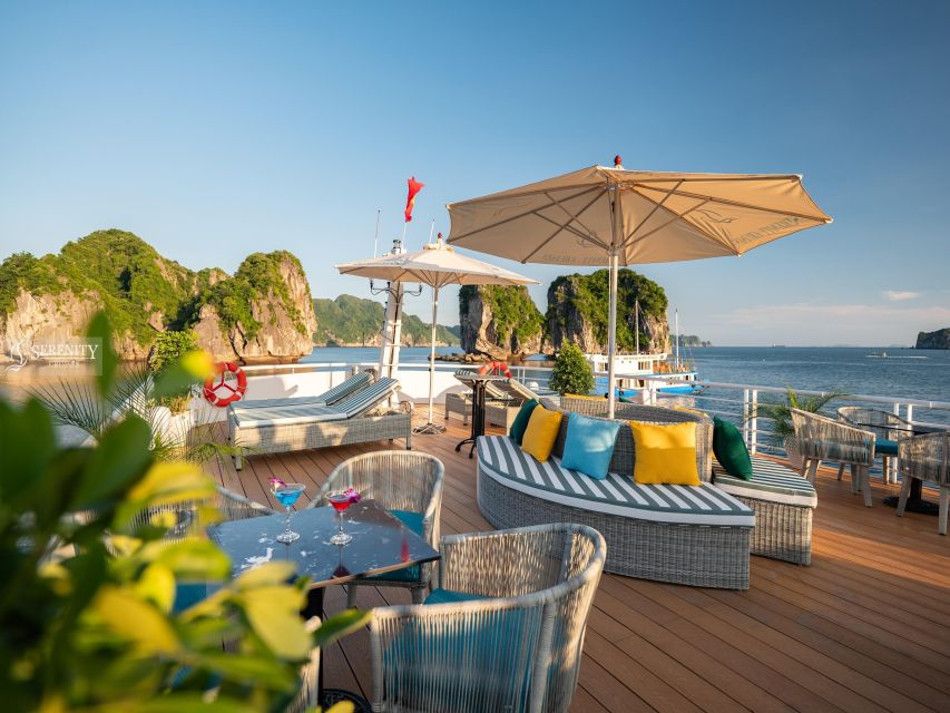 Lan ha Bay Luxury cruise day trip, kayaking, swimming, bike - Crossing to Cat Ba and boarding the cruise