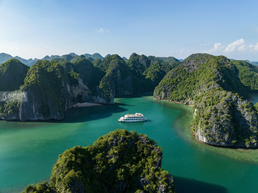 Lan ha Bay Luxury cruise day trip, kayaking, swimming, bike - Viet Hai Village by bike or electric car