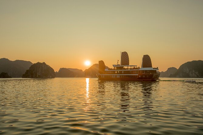 Lan Ha boutique & budget cruise 2D/1N: kayaking, swimming at pristine bay & meal - Getting from Hanoi to the boat