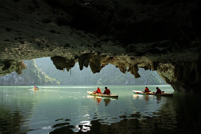 Lan Ha - Ha Long Bay - Dau Be island 2D/1N from Cat Ba in less touristy areas. - Should you book the Cat Ba Ventures cruise?