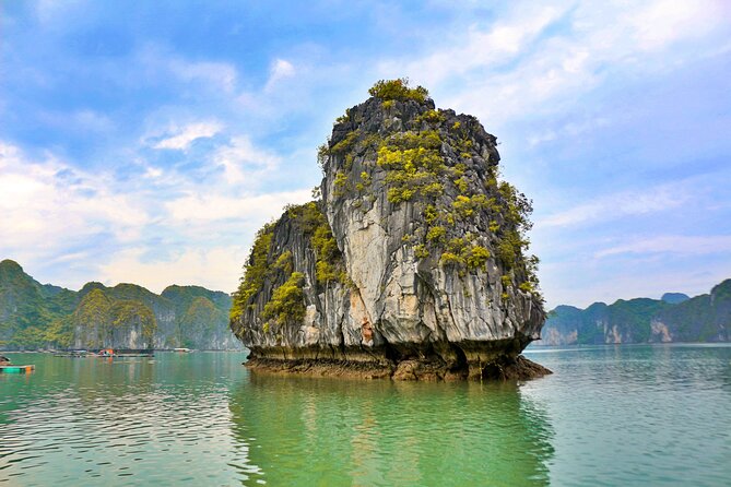 Lan Ha - Ha Long bay with local experts (small group guaranteed) - Ba Trai Dao Beach, the second kayak stop
