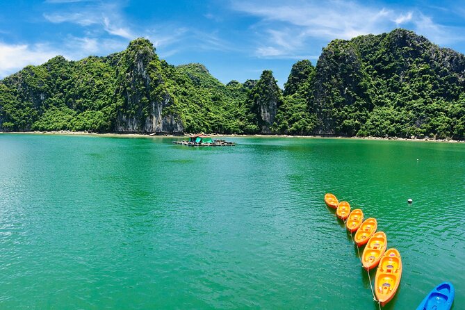 Lan Ha - Ha Long bay with local experts (small group guaranteed) - Lunch anchored near Ong Cam Islet