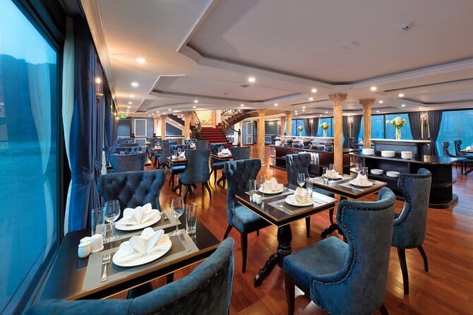 Le Theatre Cruise - Wonder on Ha Long & Lan Ha Bay 2 Days Tour - Sunset, cooking, and dinner onboard