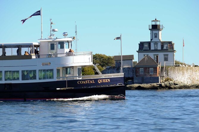 Lighthouse and Mimosa Cruise of Narragansett Bay from Newport - Lighthouses along the East Passage
