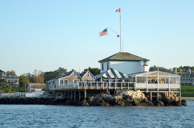 Lighthouse and Mimosa Cruise of Narragansett Bay from Newport - A mimosa, a bar, and the boat’s atmosphere
