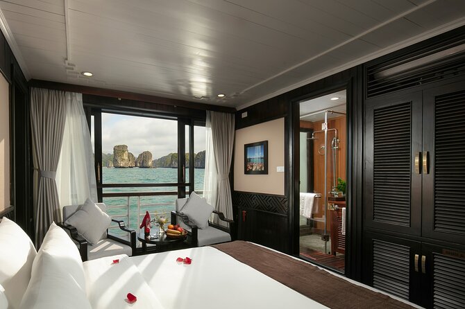 Lily Cruise 2-day explore Bai Tu Long from Hanoi - Lunch sets the pace on the first afternoon