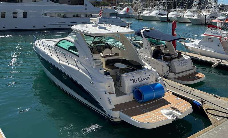 LOS CABOS: PRIVATE BAY AND ARCH TOUR. LUXURY YACHT - A private start at Cabo San Lucas Marina