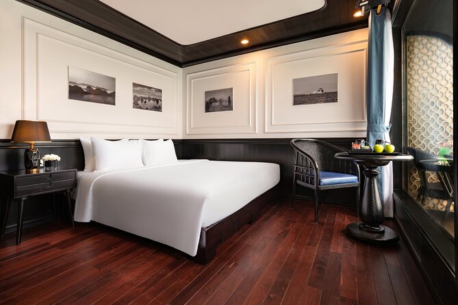 Luxury 3-Day La Casta Cruise: Halong & Lan Ha Bay from Hanoi - First afternoon: from Tuan Chau to Ba Trai Dao